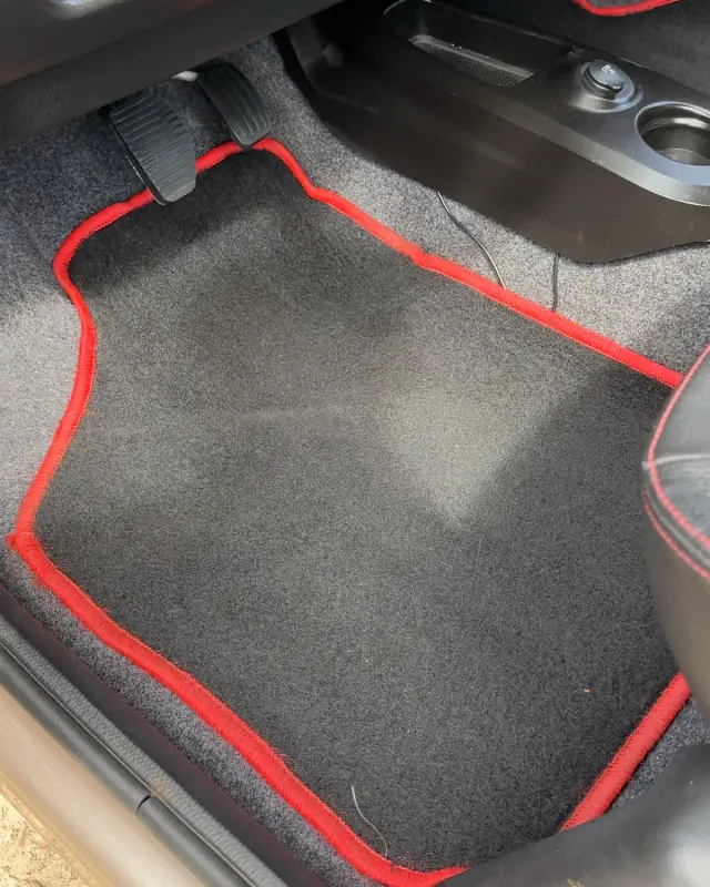 Automobilio kilimėlio valymas po valymo